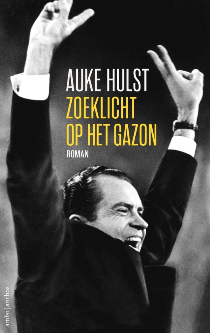 Zoeklicht op het gazon